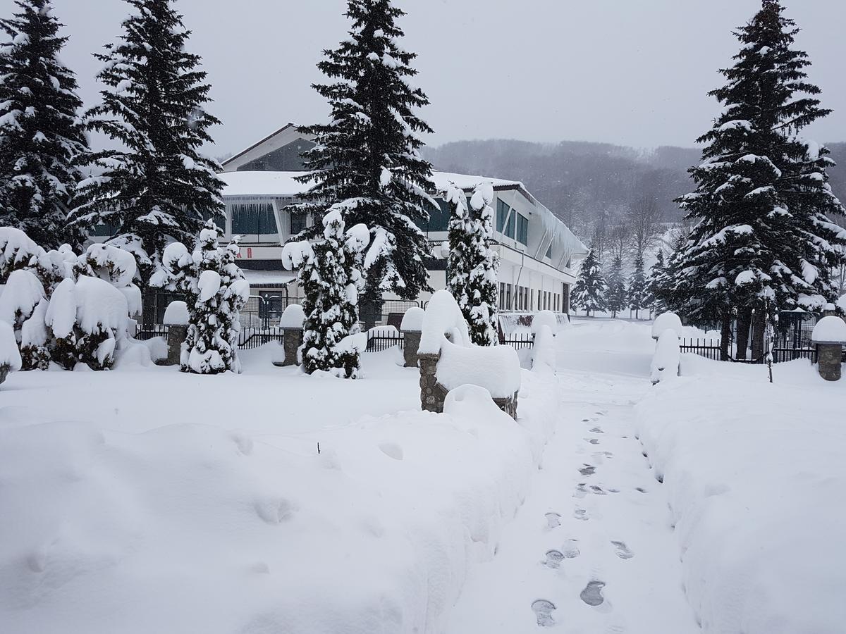 Stone Lodge Kolašin Екстериор снимка